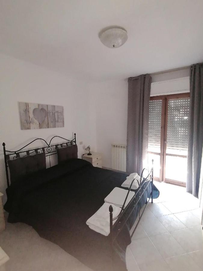 Marine Kiss Apartment Civitavecchia Bagian luar foto