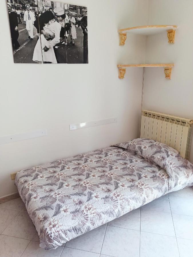 Marine Kiss Apartment Civitavecchia Bagian luar foto